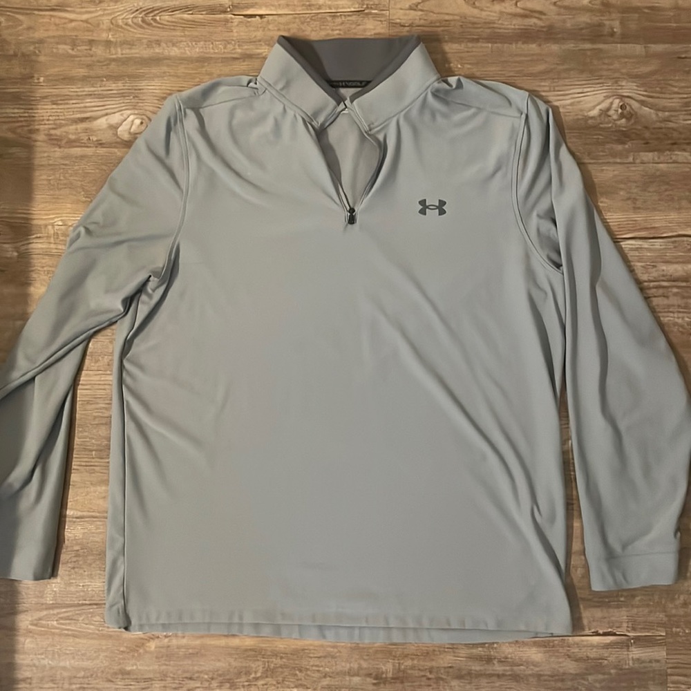 Mens Under armor golf grey quarter zip.
